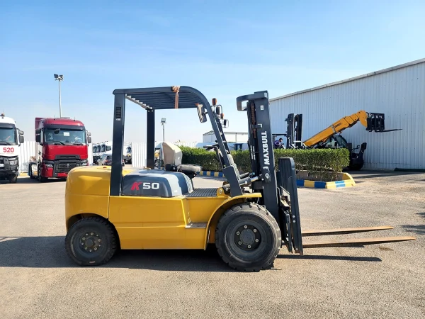 FORKLIFT TRUCKS 5T - Image 2