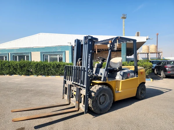 FORKLIFT TRUCKS 5T - Image 4