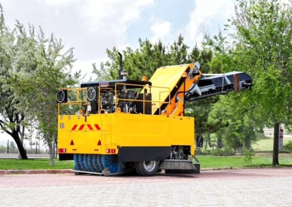 Truck Towed Road Sweeper - Image 7