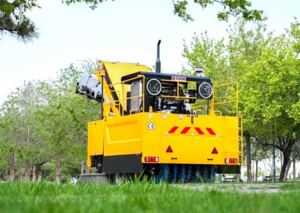 Truck Towed Road Sweeper - Image 4